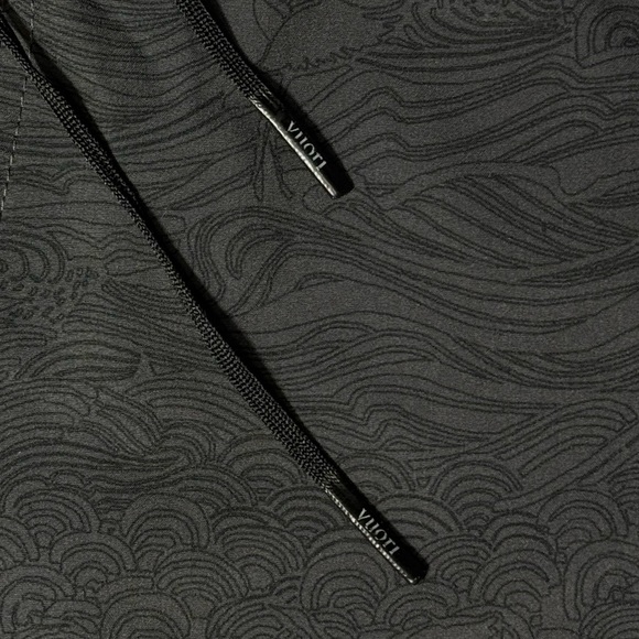 Vuori Board Shorts Men's 38 Shorts Cruise Draw String Striped Camouflage Accent - Picture 10 of 10